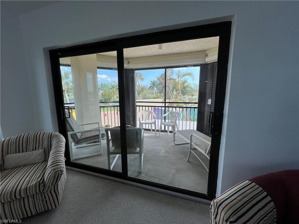 HARBOUR POINTE CONDO - Residential