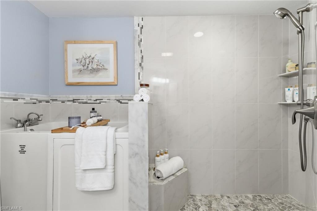 GRANDE CAY - Residential