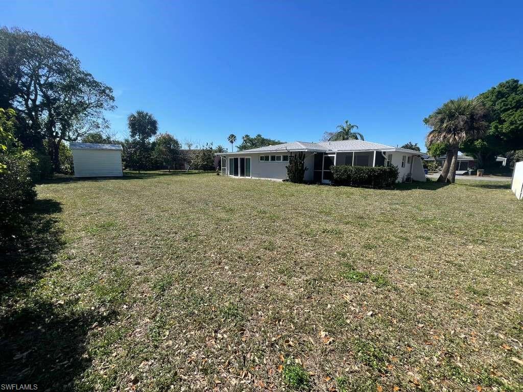 WILLOW LAKE - Residential Lease