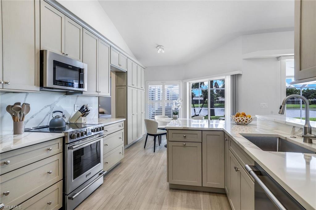BRIARWOOD - Residential Lease