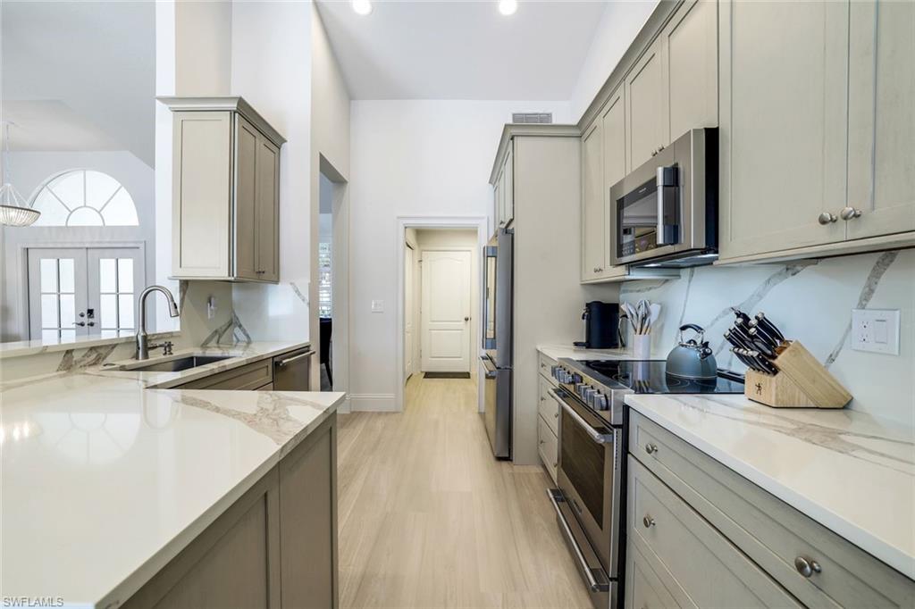 BRIARWOOD - Residential Lease