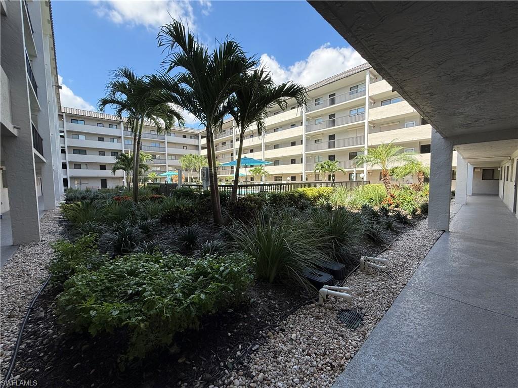 CENTRE COURT CONDO - Residential