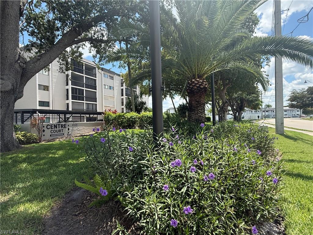 CENTRE COURT CONDO - Residential