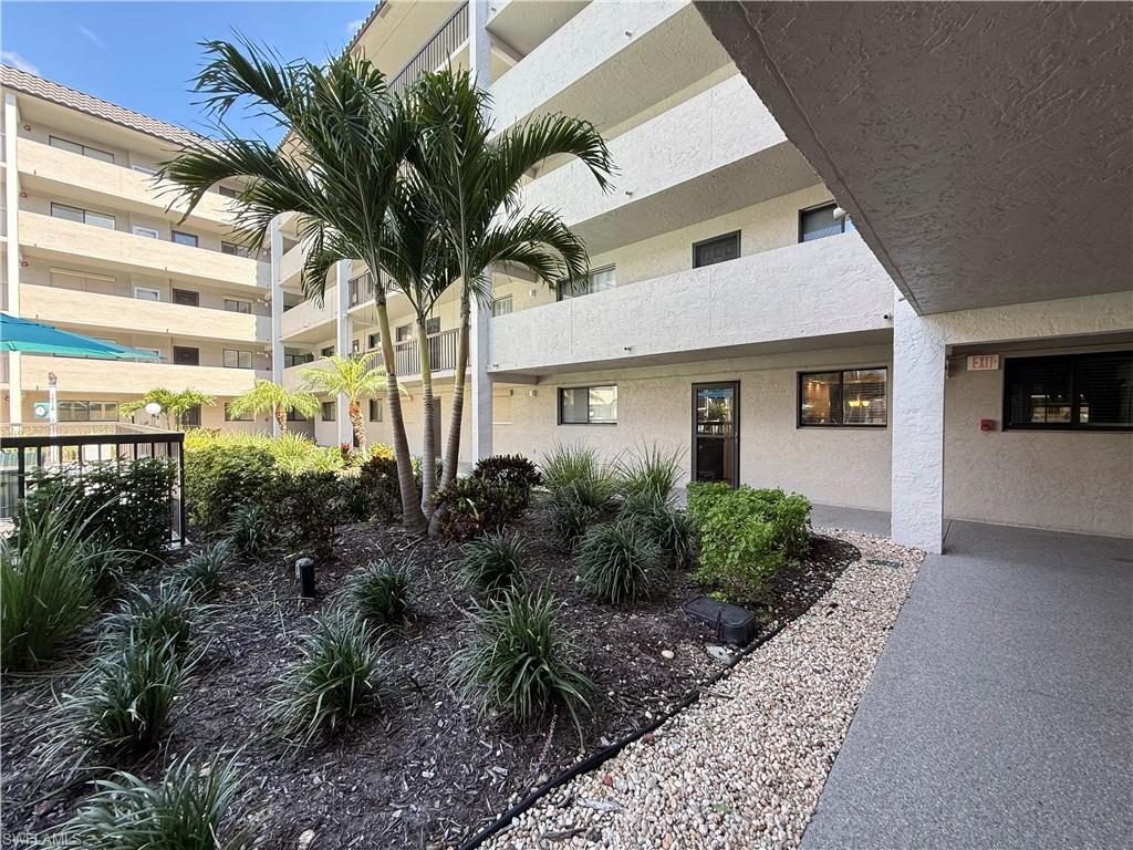 CENTRE COURT CONDO - Residential