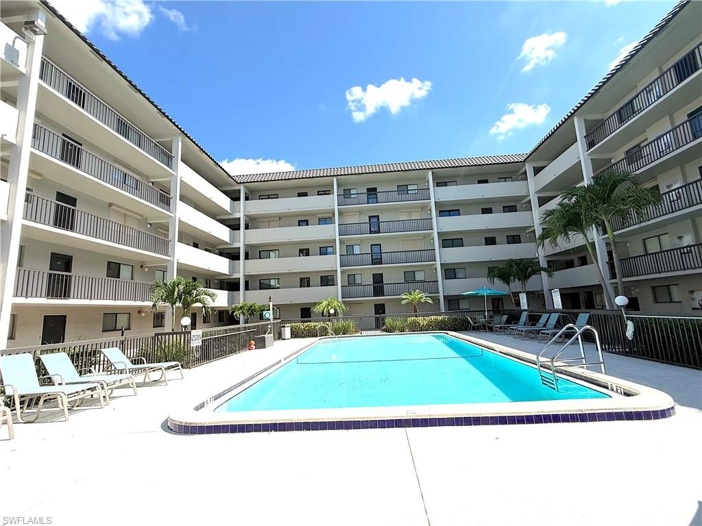 CENTRE COURT CONDO - Residential