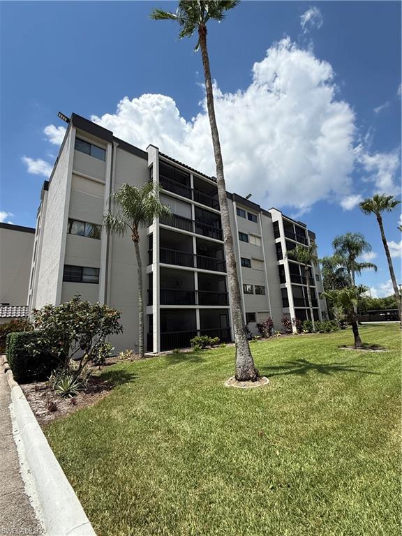 CENTRE COURT CONDO - Residential