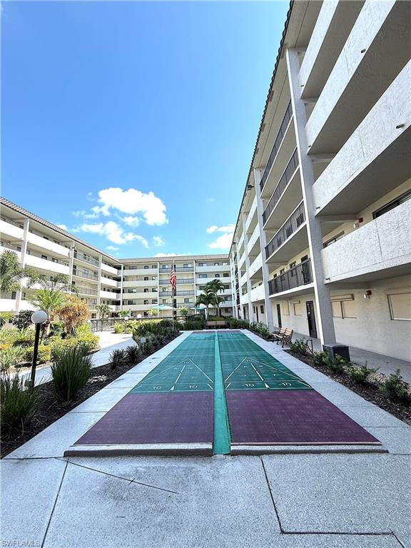 CENTRE COURT CONDO - Residential