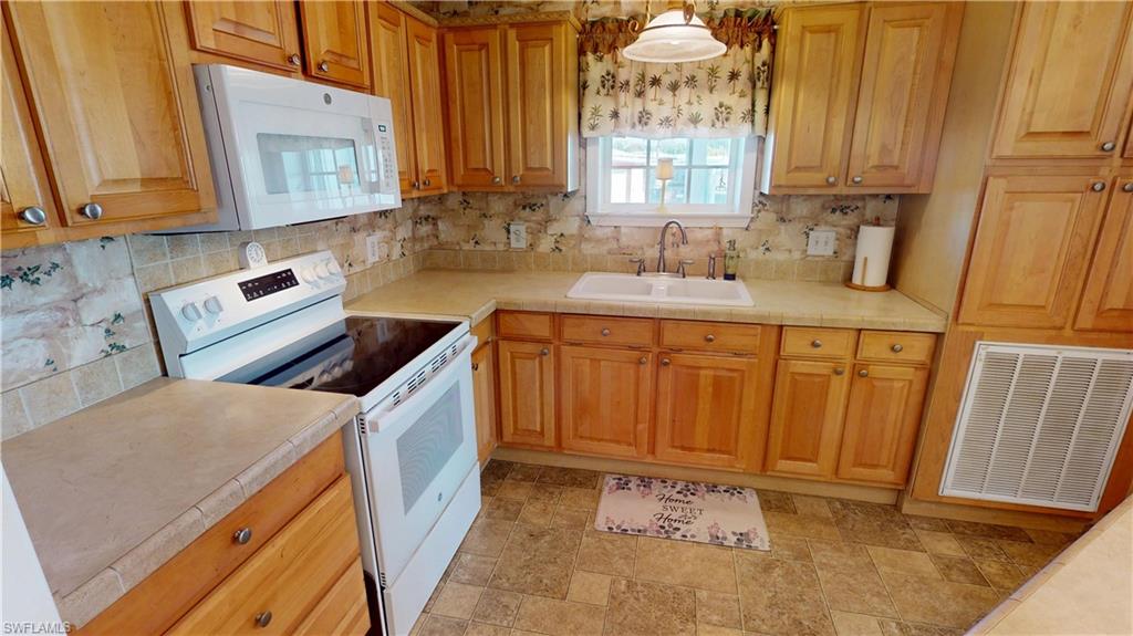 PUNTA GORDA - Residential