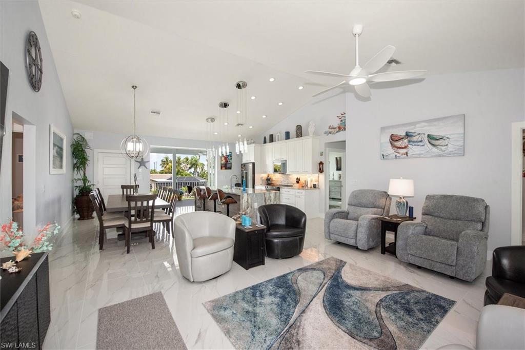 HOLIDAY HEIGHTS - Residential
