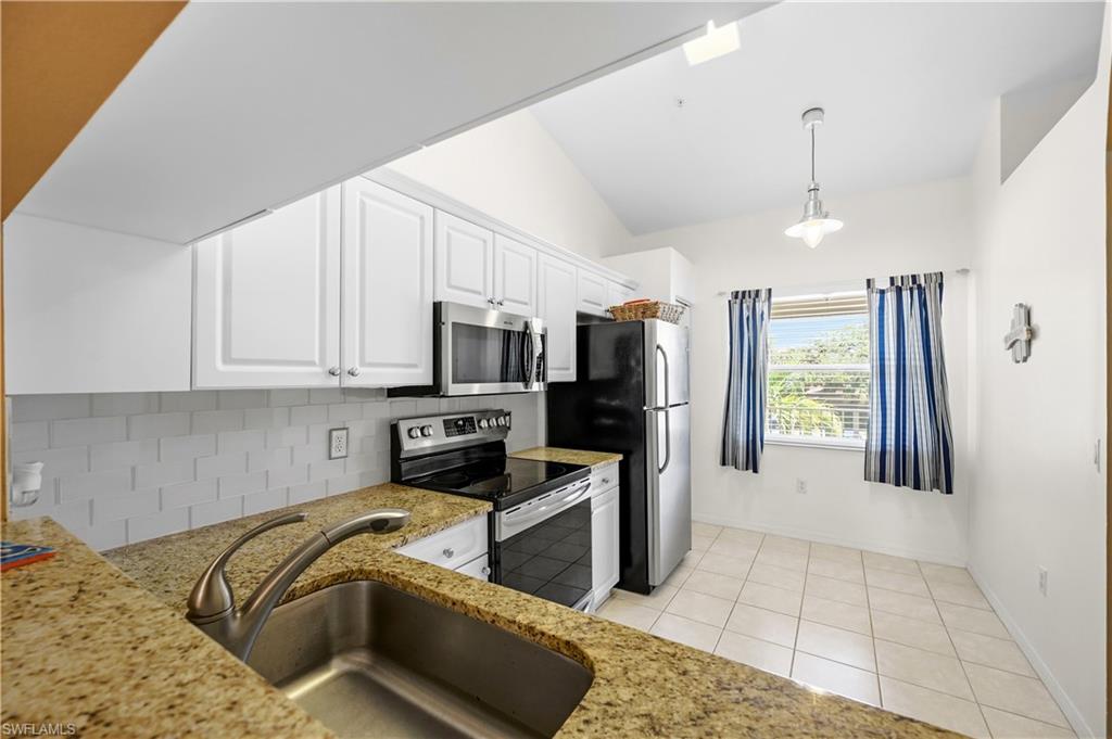 HUNTINGTON LAKES - Residential