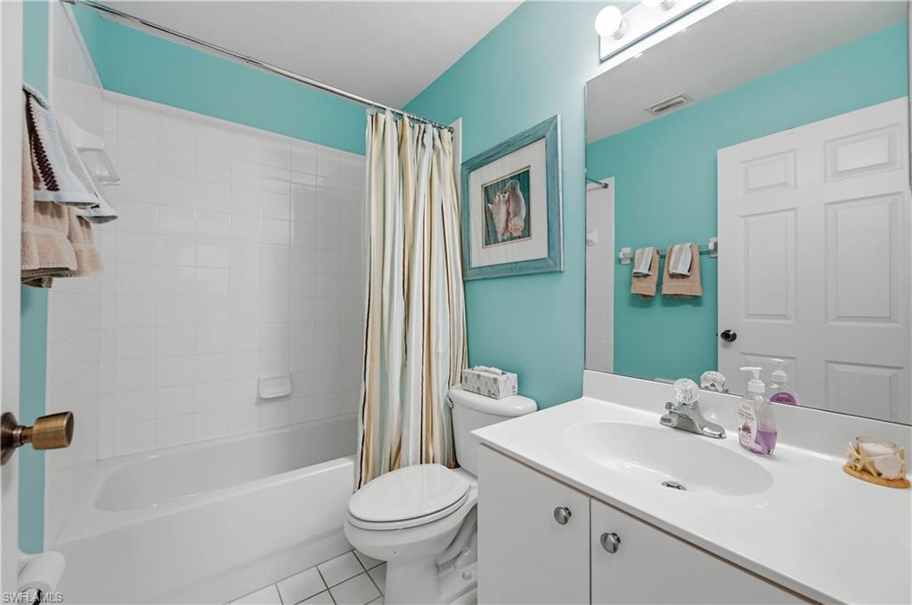 HUNTINGTON LAKES - Residential