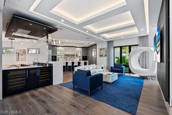 ROYAL HARBOR - Residential