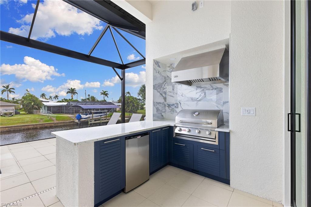 CAPE CORAL - Land