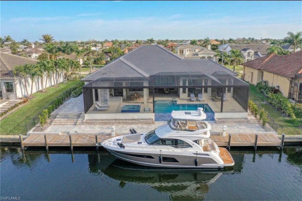 CAPE CORAL - Land