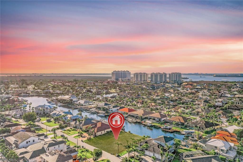 CAPE CORAL - Land