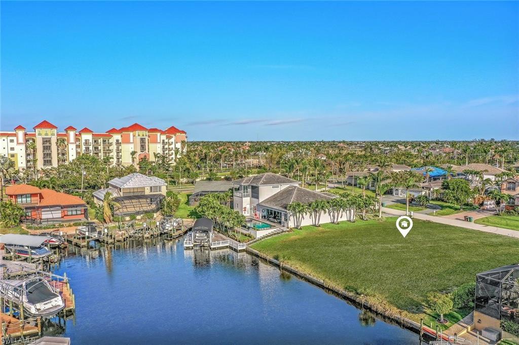 CAPE CORAL - Land