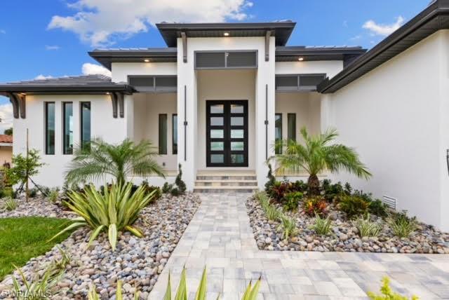 CAPE CORAL - Land