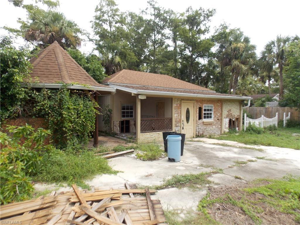 GOLDEN GATE ESTATES - Residential
