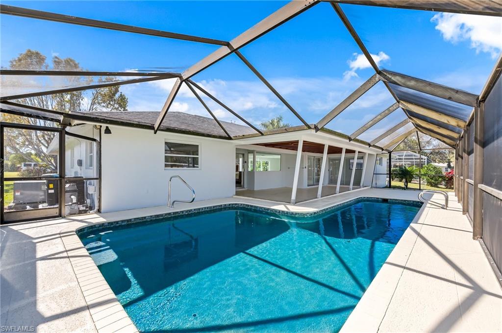 YACHT CLUB COLONY - Residential Lease