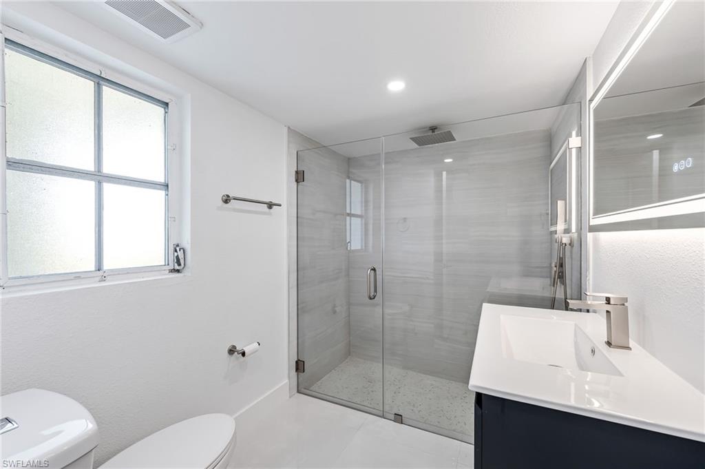 YACHT CLUB COLONY - Residential Lease