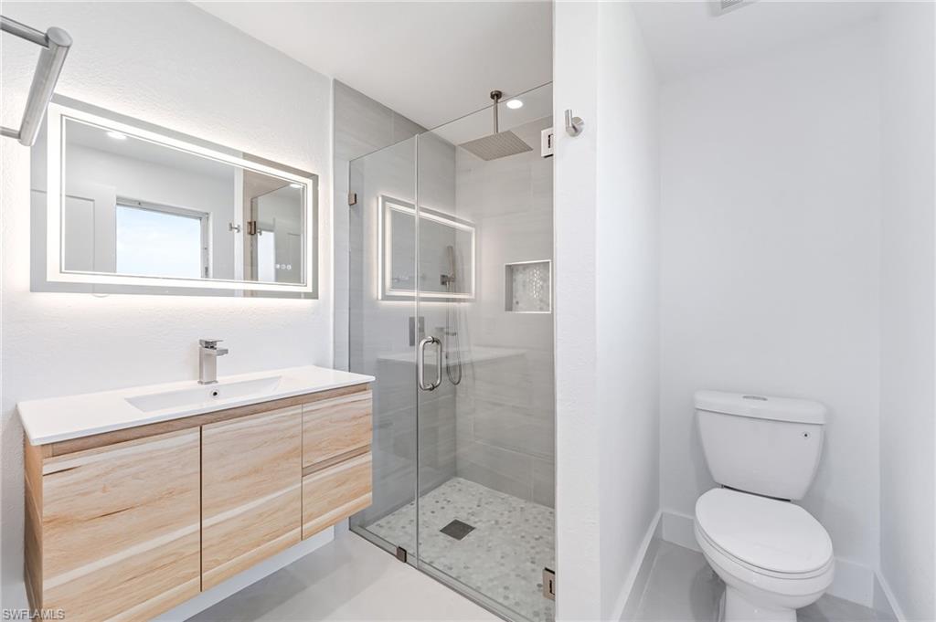 YACHT CLUB COLONY - Residential Lease