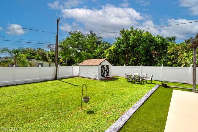 NAPLES BETTER HOMES - Residential