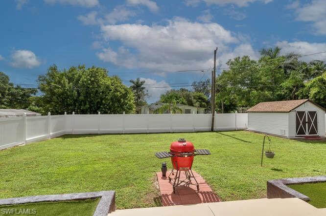 NAPLES BETTER HOMES - Residential