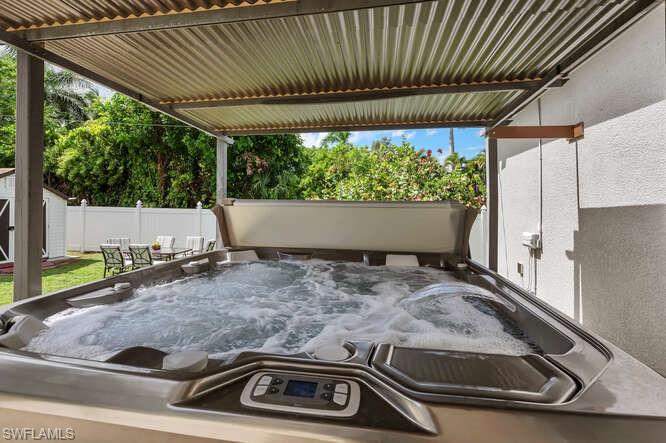 NAPLES BETTER HOMES - Residential