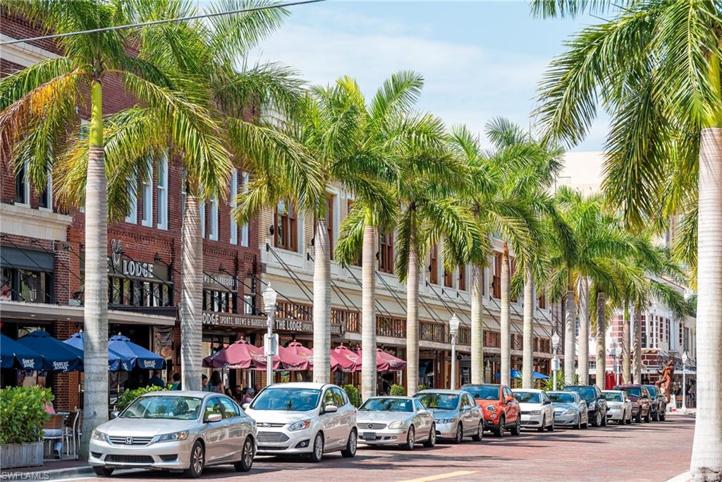 WINDSOR WEST - Residential Lease