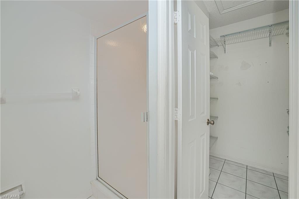 PIPERS POINTE - Residential