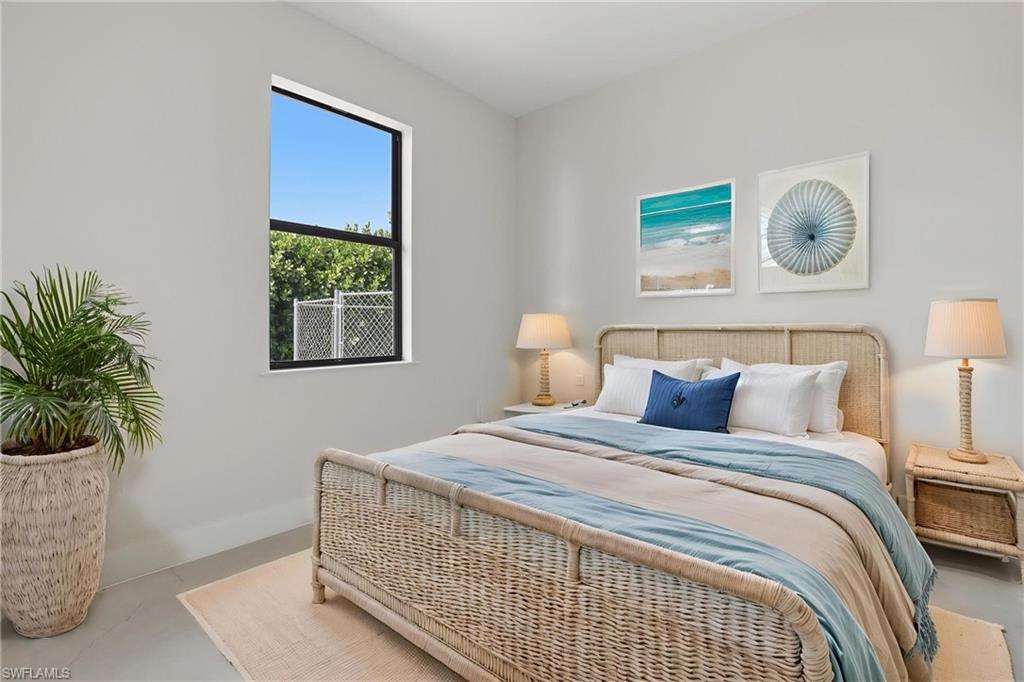 GOLDEN GATE CITY - Residential Income