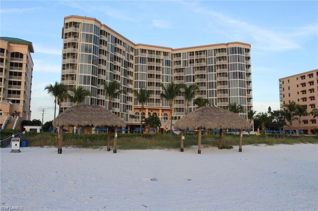 WHITE SAND VILLAS - Residential