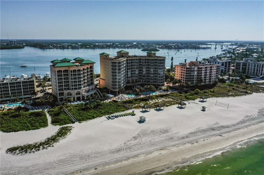 WHITE SAND VILLAS - Residential
