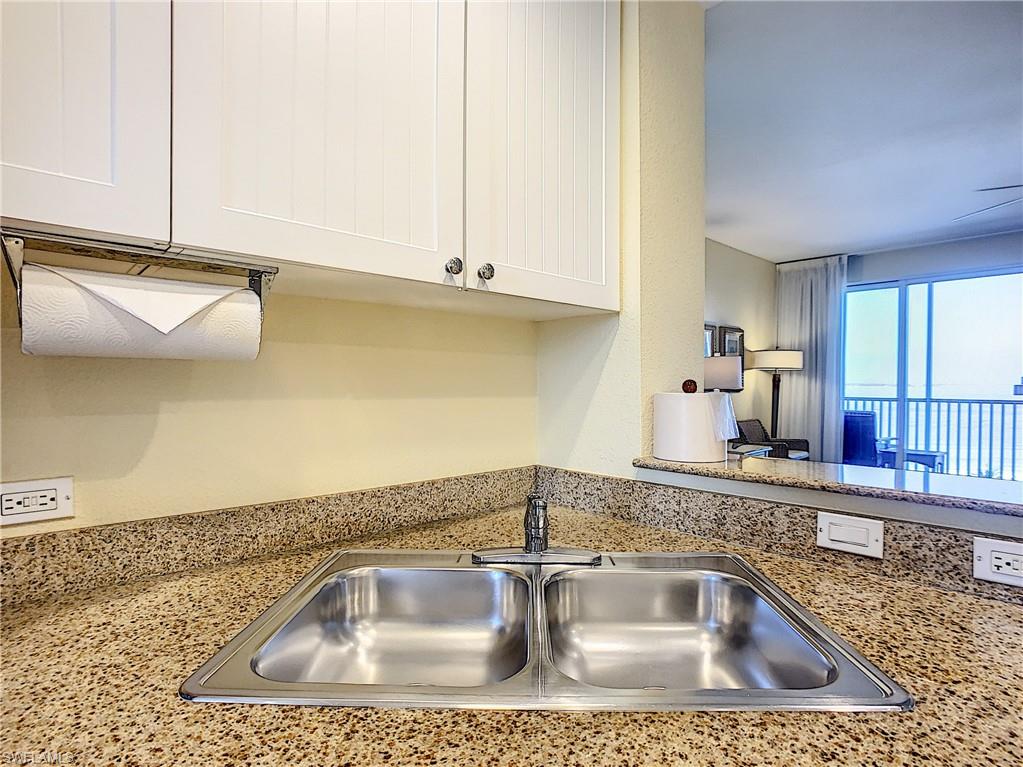 WHITE SAND VILLAS - Residential