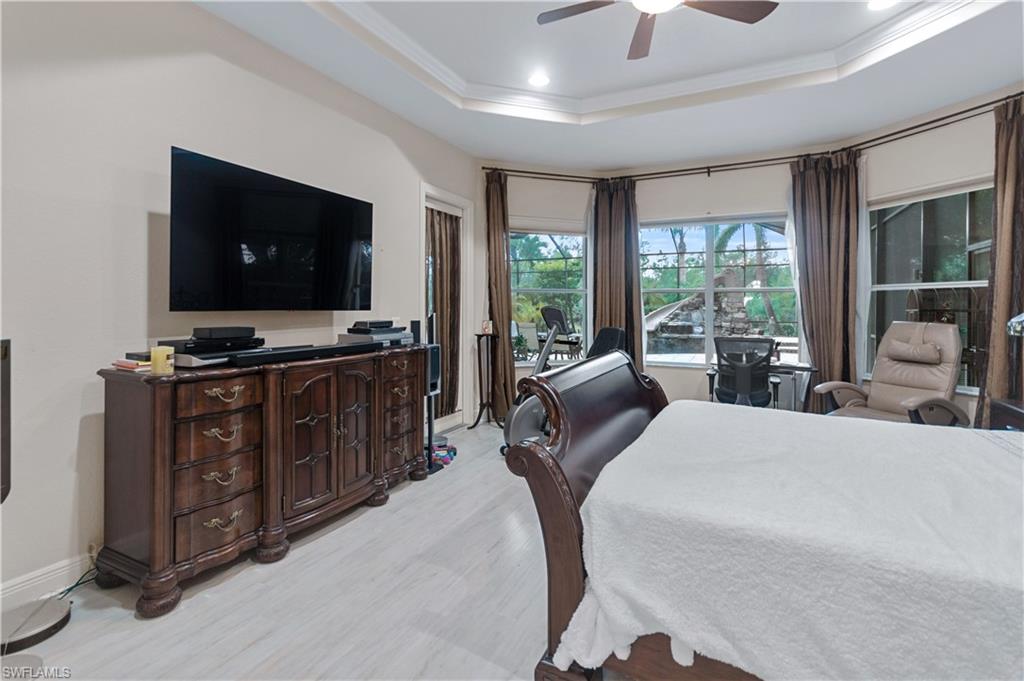 BELLE LAGO - Residential