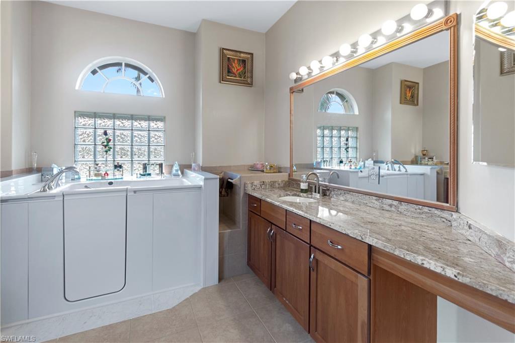 BELLE LAGO - Residential