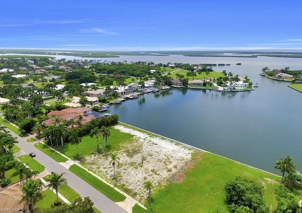 MARCO ISLAND - Land