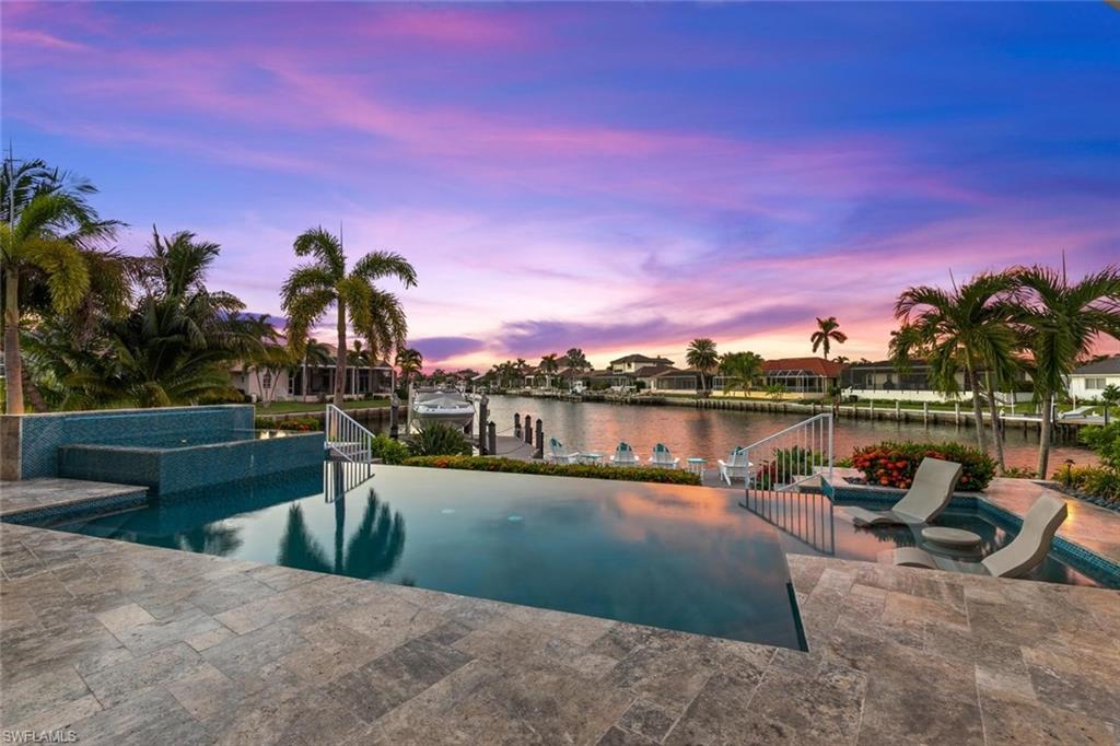 MARCO BEACH - Residential