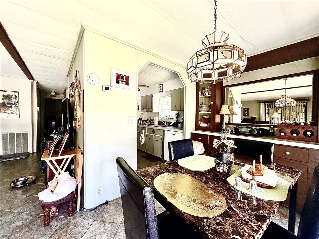 LAKE FAIRWAYS COUNTY CLUB - Residential