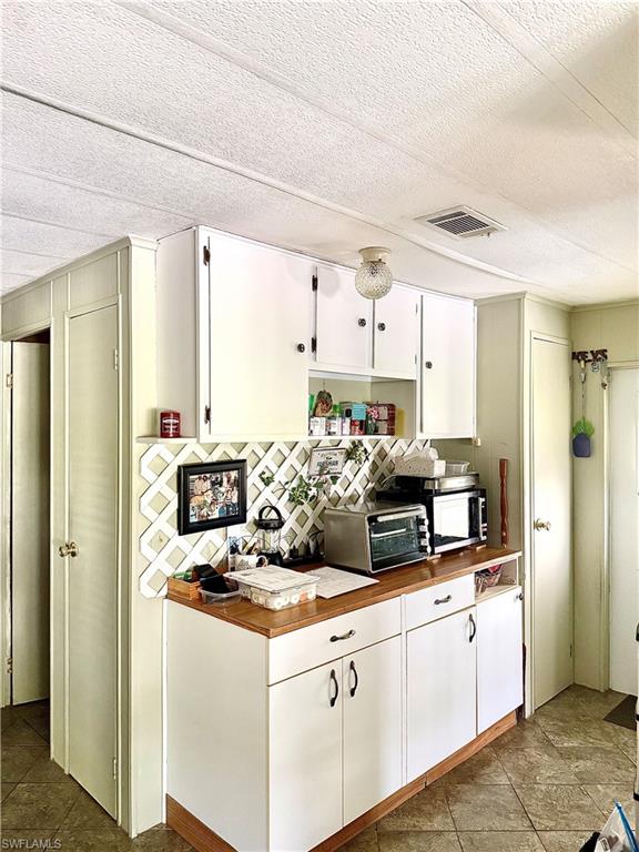 LAKE FAIRWAYS COUNTY CLUB - Residential