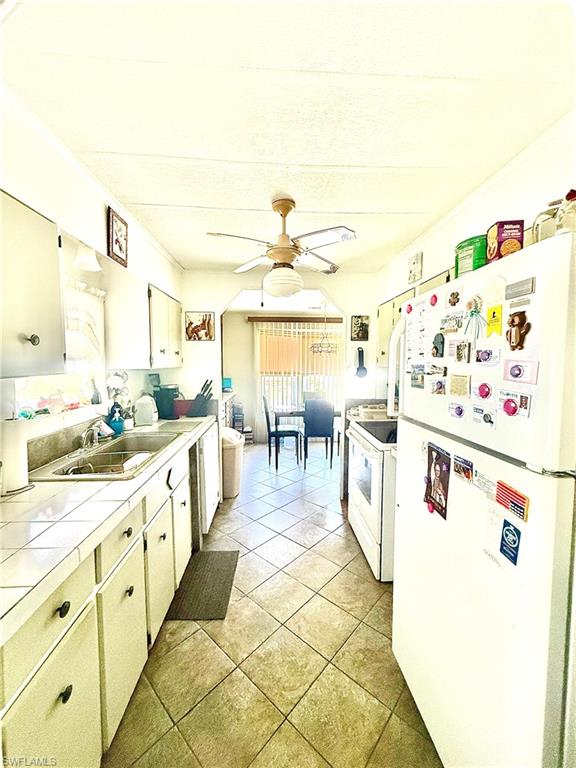 LAKE FAIRWAYS COUNTY CLUB - Residential