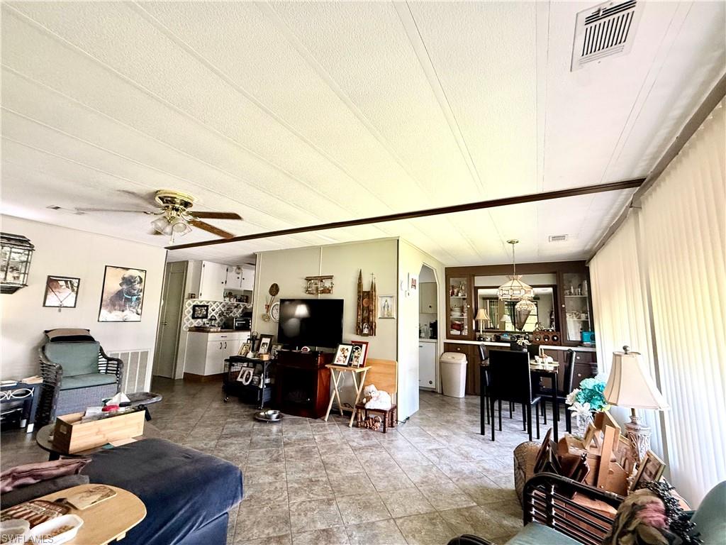 LAKE FAIRWAYS COUNTY CLUB - Residential