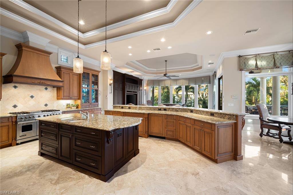AQUALANE SHORES - Residential
