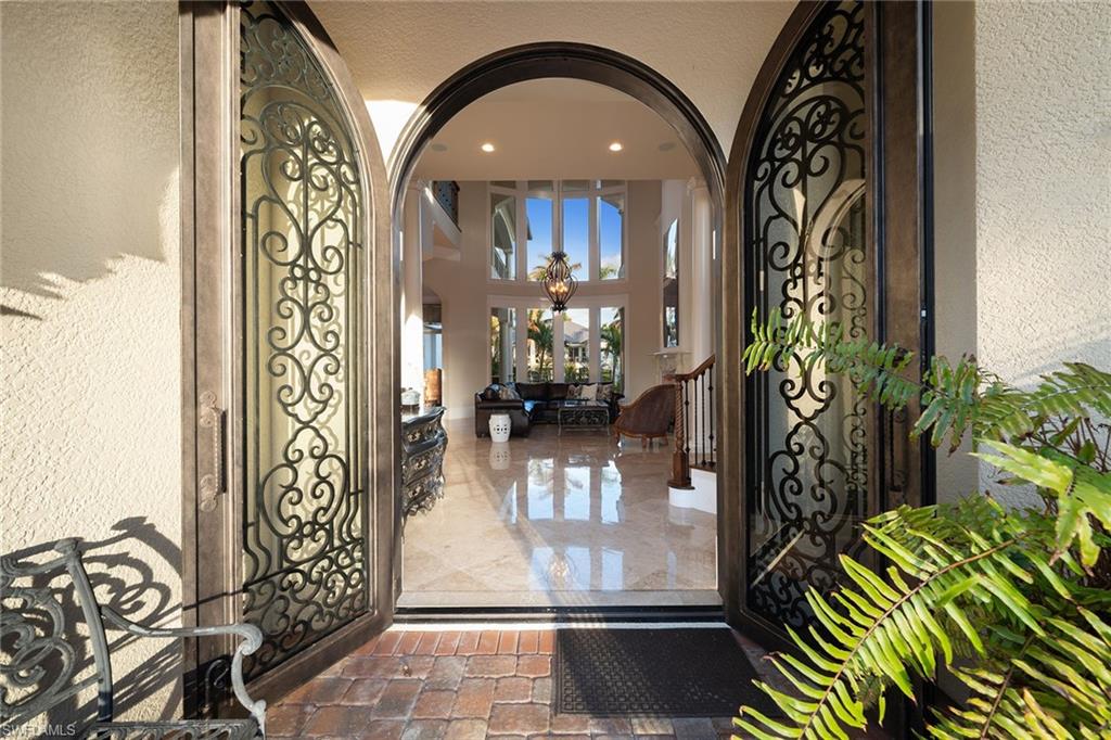 AQUALANE SHORES - Residential