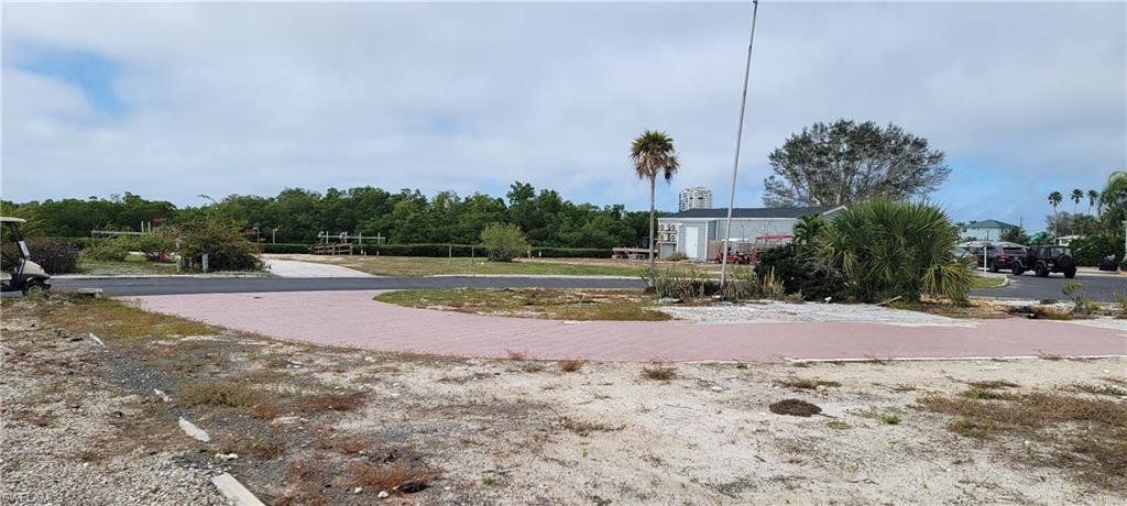 SPRING CREEK VILLAGE - Land