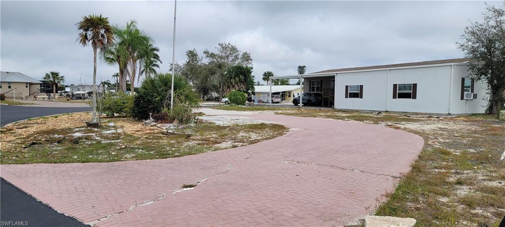 SPRING CREEK VILLAGE - Land