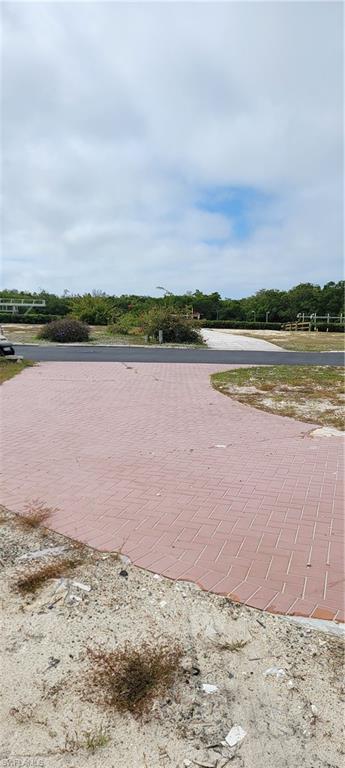 SPRING CREEK VILLAGE - Land