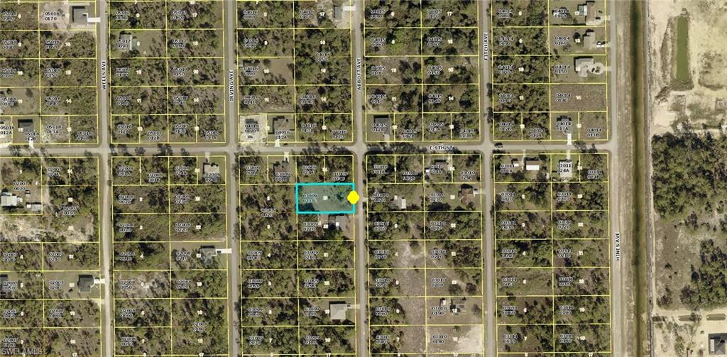 LEHIGH ACRES - Land