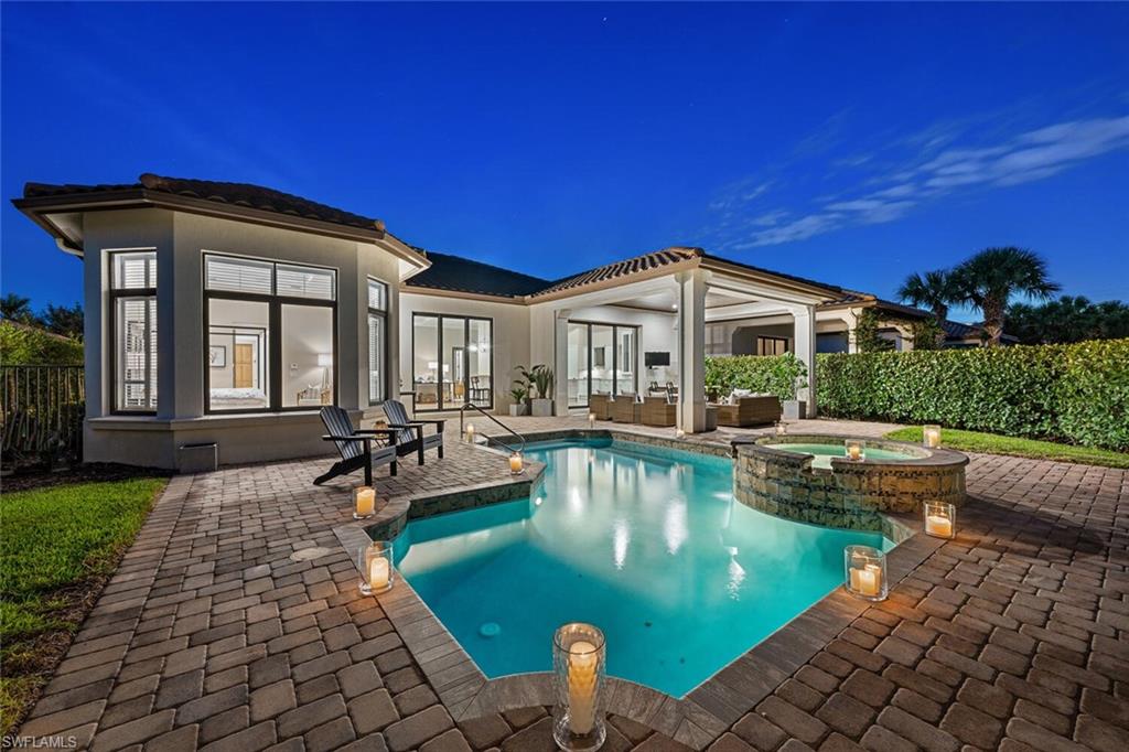 TRADITIONS - Residential