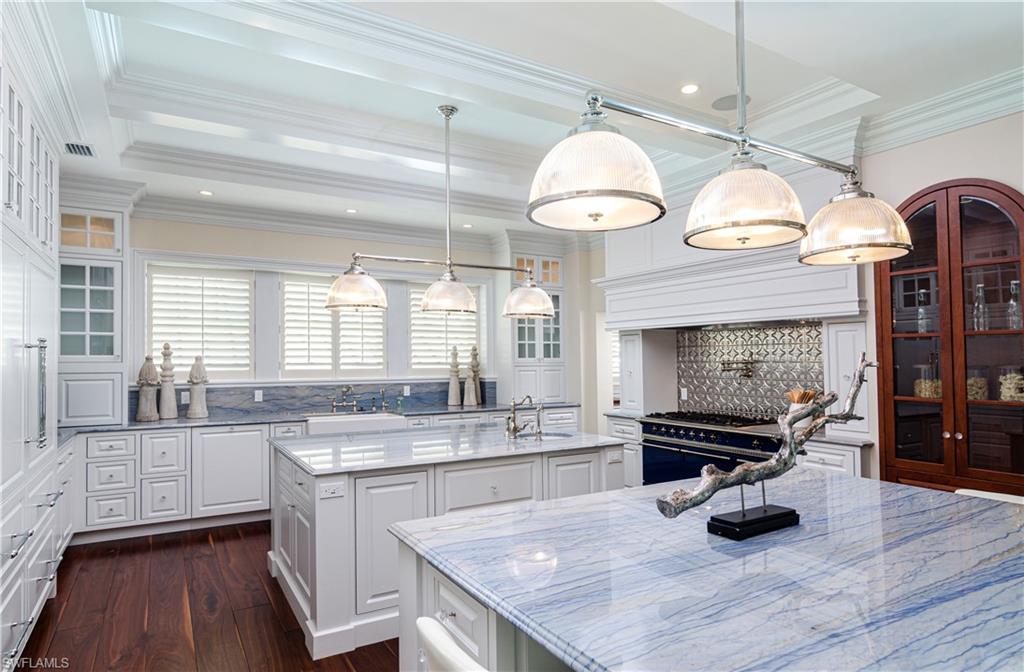 OLDE NAPLES - Residential